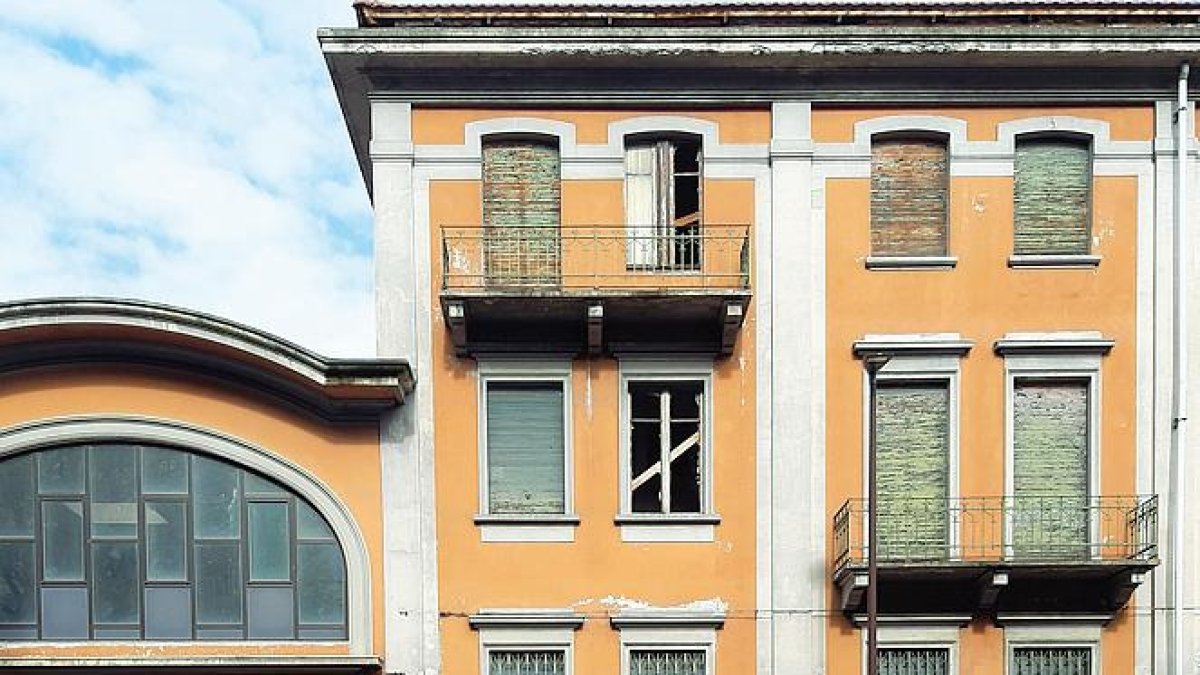 Palazzi di Torino in saldo: il Comune offre sconti per chi avvia un'impresa sociale. Quali sono i primi bandi a impatto?