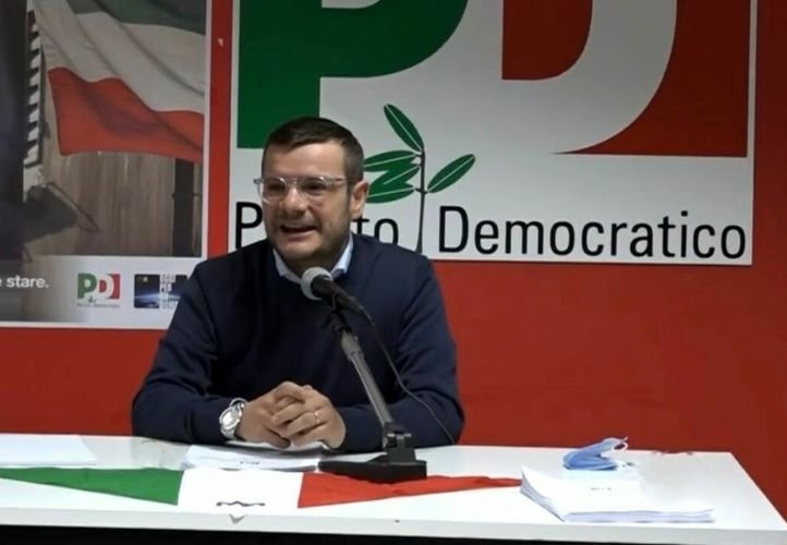 Puglia: De Santis (Pd) sottolinea l'importanza delle riforme istituzionali e delle liste d'attesa.