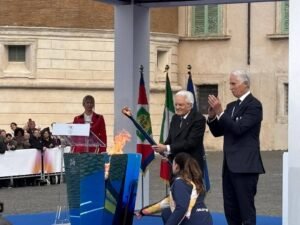 Si rinnovi la tregua olimpica: Mattarella accende il braciere per Milano Cortina 2026