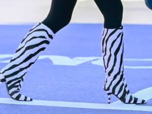 Stivali animalier: la nuova tendenza invernale per tutte le età. Come indossarli.