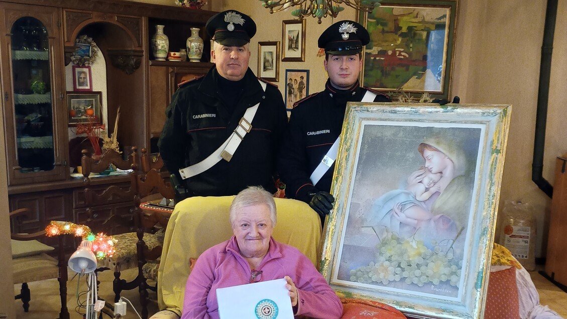 Trovate opere d'arte di un'anziana collezionista a casa di due spacciatori