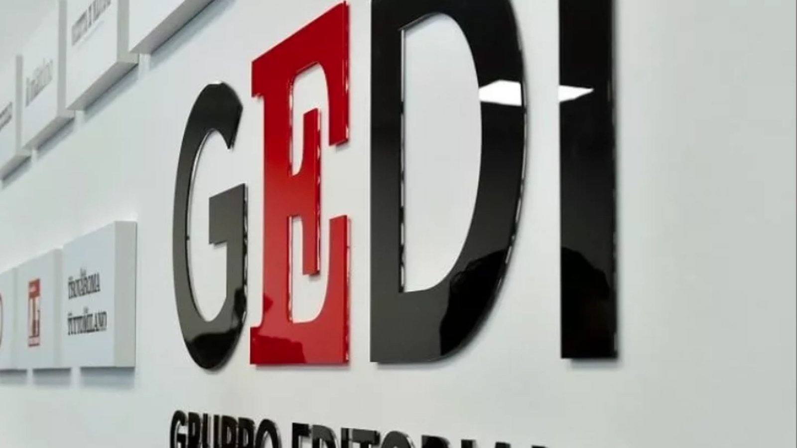 Vendita di Gedi: Barachini convoca azienda e CDR. L'opposizione chiede di tutelare pluralismo e lavoratori.