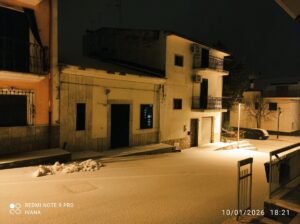 Maltempo in Puglia: torna la neve nel Foggiano, fiocchi sul Gargano e danni da vento sulla costa | VIDEO