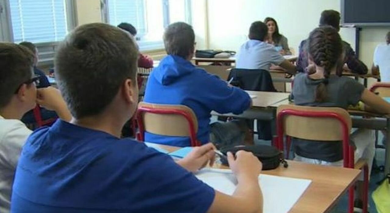 Calo demografico in Puglia: in tre anni si registrano 4.000 studenti in meno