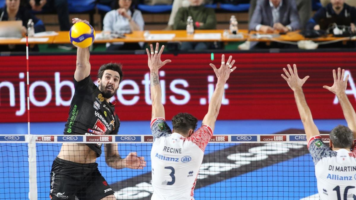 Civitanova, Khanzadeh lascia: il club informa la FIVB che un altro campionato sarà disputato solo dopo la rescissione.