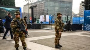 Pressing della Lega per aumentare i militari nel progetto Strade Sicure, scontro con FI