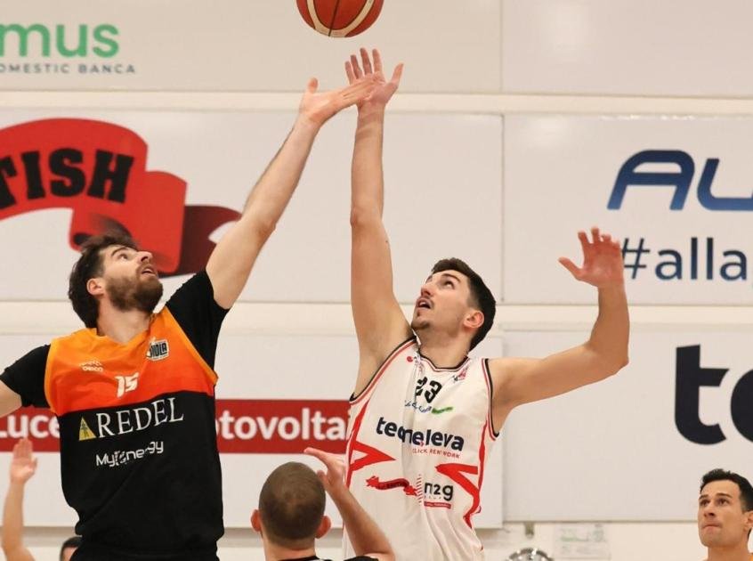 Redel Viola conquista la Puglia: Laquintana guida il successo contro l’Adria Bari