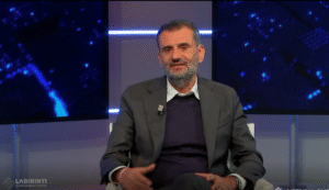 Regione Puglia: Decaro riduce il numero dei consiglieri del presidente da 21 a 9