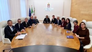 Regione, prima riunione per Decaro e i dieci assessori: al centro la questione sanità e i Giochi del Mediterraneo