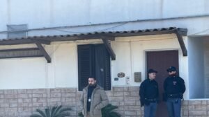 Sgomberate case popolari a Bari, tra gli abusivi c'è il fratello di un boss