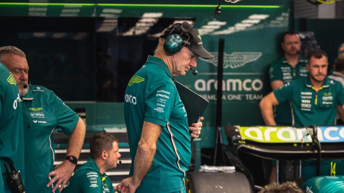 Aston Martin AMR26: perché l'auto di Adrian Newey appare davvero originale