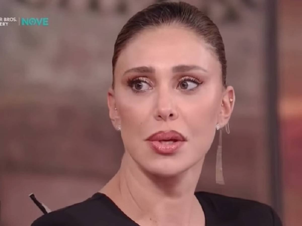 Belen scatenata: "Tre, quattro anni molto difficili. La farfallina? Si è allargata..."