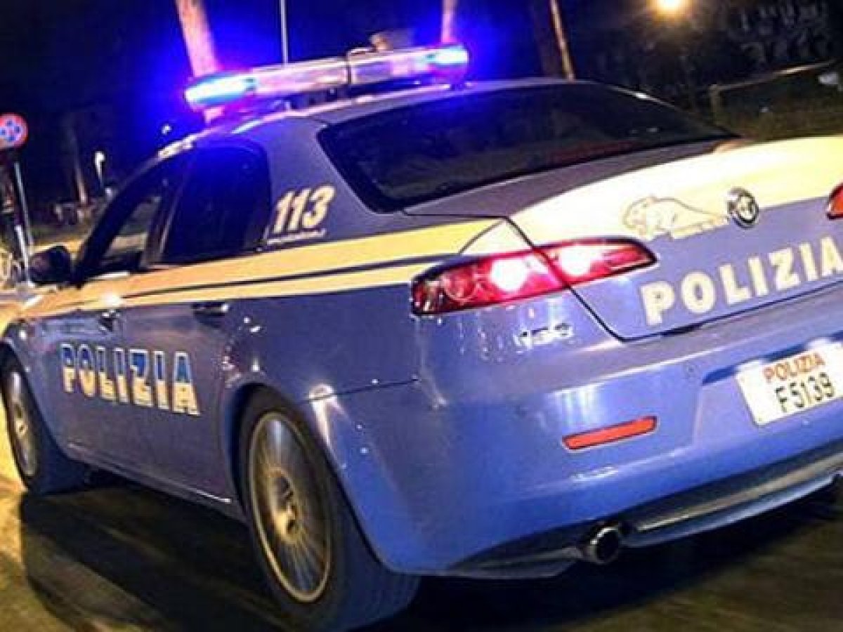 Bitonto, assalto in gioielleria: rapinatori aggrediscono i proprietari e fuggono con il bottino