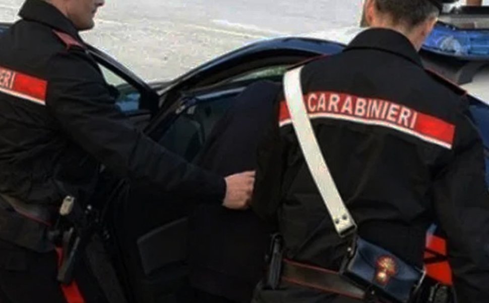 Blitz antidroga in Puglia: 4 arresti per spaccio di droga e armi, coinvolto un uomo del Cosentino