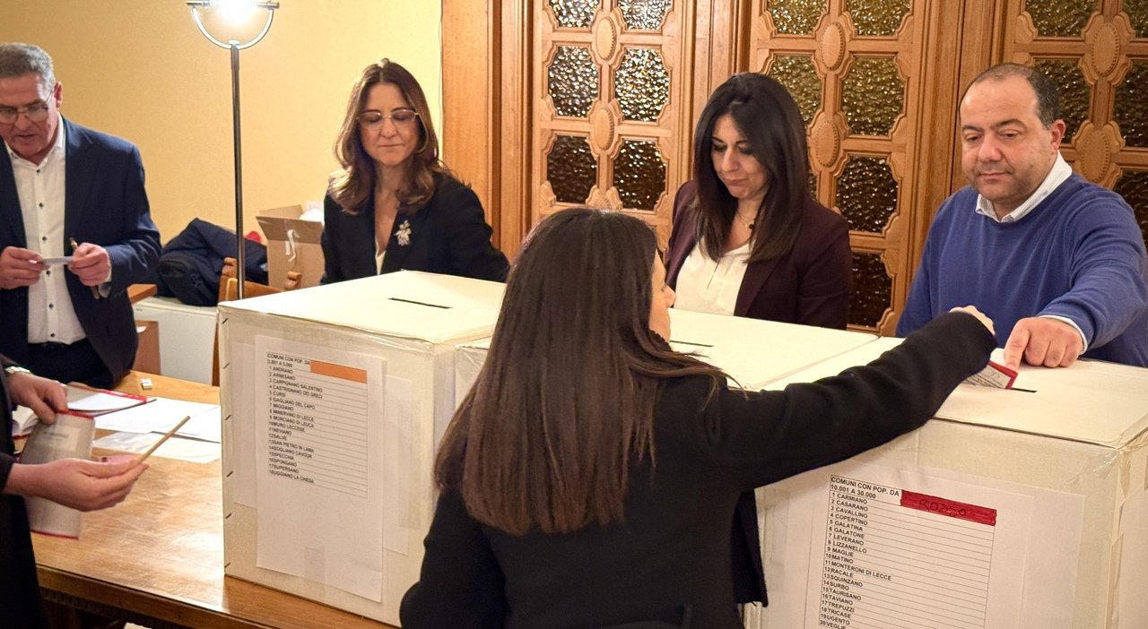 Elezioni Provincia di Lecce 2026: sfida aperta tra Tarantino e Poli Bortone. Urne chiuse, inizia lo spoglio.