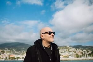 Max Pezzali: biografia, carriera, album, Mauro Repetto e vita privata