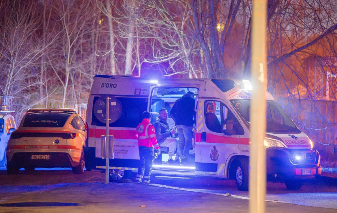 Rogoredo, la procura: il poliziotto ha sparato al ragazzo in fuga