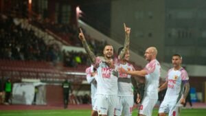 Serie C: il Benevento in fuga con una manita al Trapani, il Catania pareggia in casa e si allontana. Salernitana vittoriosa.