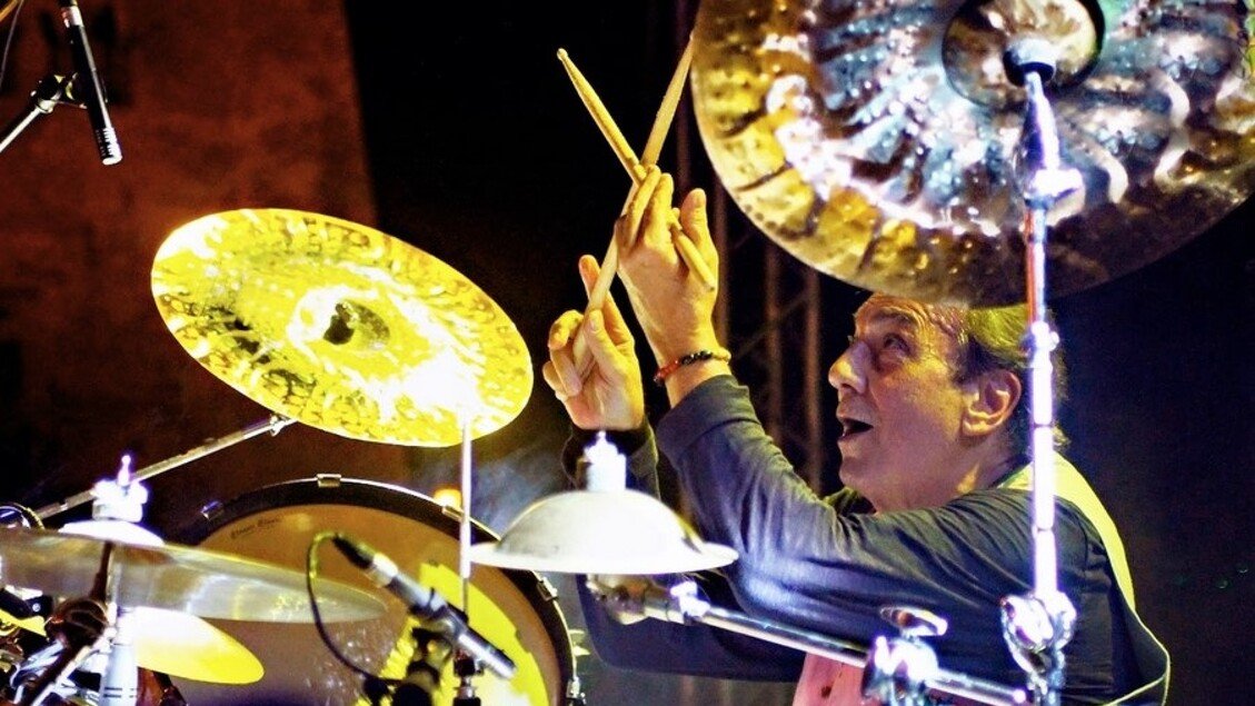 Tullio De Piscopo, 80 anni senza mai dormire: "E chi se lo aspettava?"