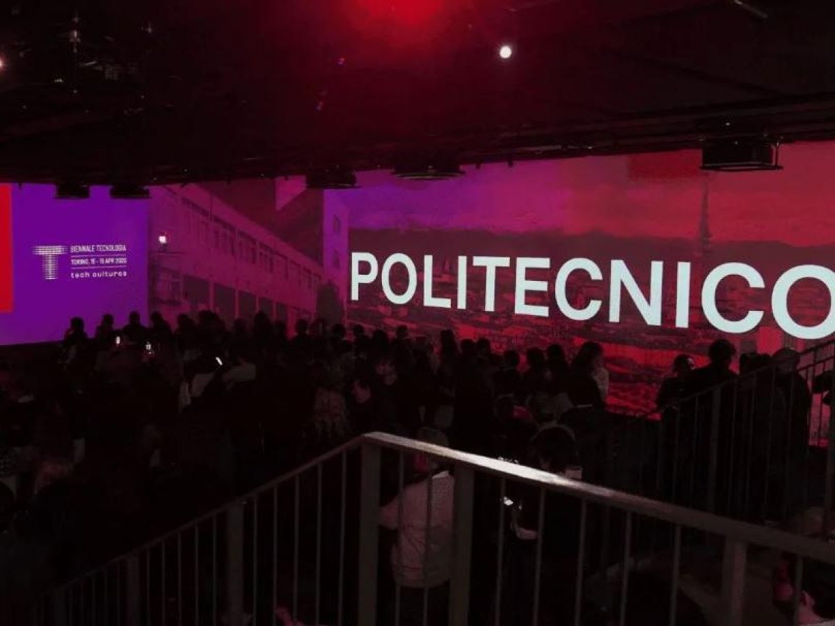 A Torino torna la Biennale Tecnologia, esplorando i molteplici volti dell'intelligenza artificiale e trasformando la città in un laboratorio diffuso.