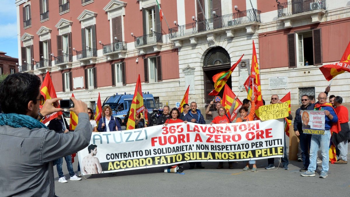 Aziende e sindacati divisi: l'accordo sulla crisi di Natuzzi è ancora assente