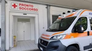 Blocco assunzioni: autisti del 118 e ausiliari di Foggia temono per il posto di lavoro: “Senza di noi il sistema crolla”