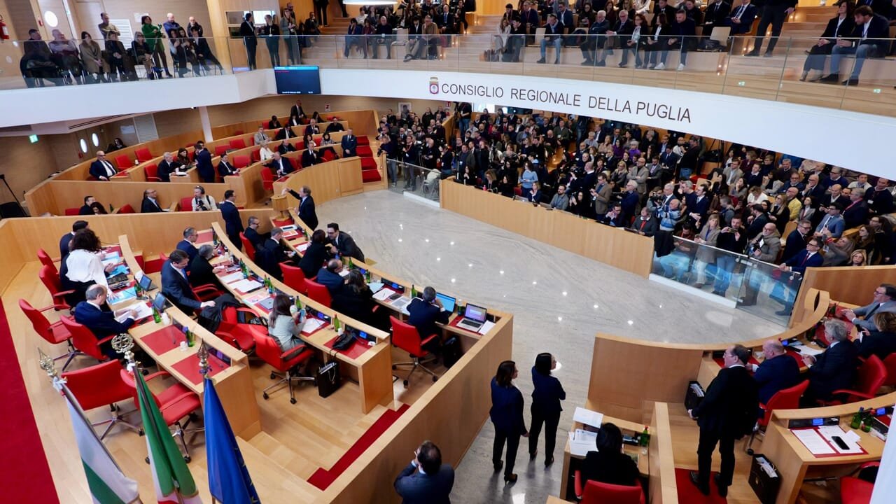 Conflitto in Iran e Medio Oriente: il Consiglio regionale della Puglia approva una mozione contro l'escalation
