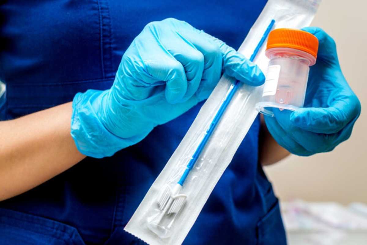 Donna muore di cancro non rilevato dai pap-test: preoccupazione tra chi ha effettuato l'esame nello stesso laboratorio.