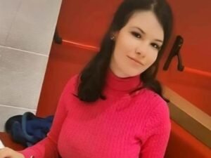 Elena Rebeca Burcioiu, la 21enne scomparsa a Foggia, è stata rintracciata a Firenze dalla polizia ed è in buone condizioni.