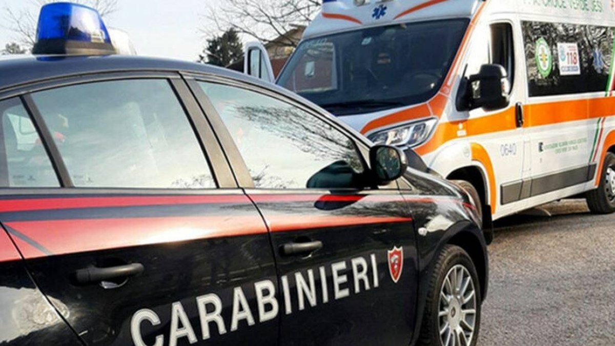 Incidente tra Castellaneta e Laterza: un 74enne perde il controllo dell'auto e finisce su un ulivo, tragicamente deceduto.