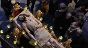 La Pasqua in Puglia: luoghi, itinerari, riti ed eventi in un libro