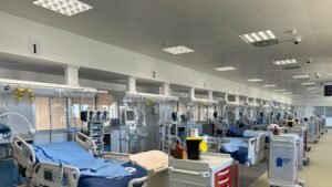 La bellezza è parte della cura: opere d'arte in terapia intensiva a Bari