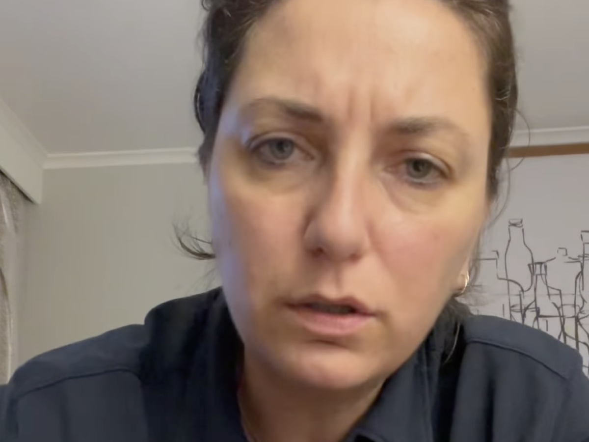 La manager pugliese Miriam Rubino bloccata a Dubai: «Esplosioni nella notte, ma non riceviamo alcuna informazione»