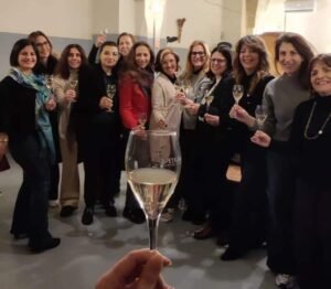 Le Giornate delle Donne del Vino 2026: sei eventi in Puglia tra degustazioni, incontri e cultura del territorio