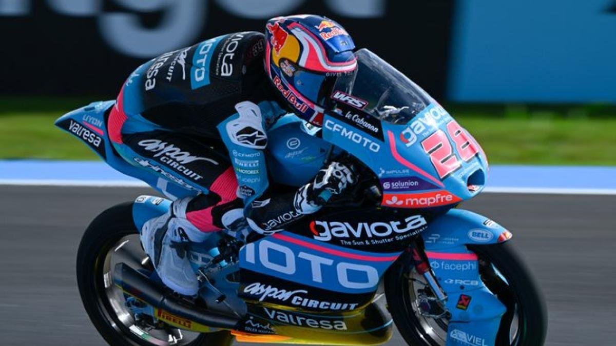 Moto3 Brasile: dominio di Quiles, caduta per Almansa. Pratama conquista un podio storico per l'Indonesia.