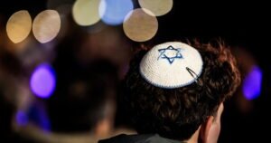 Religione, demografia e antisemitismo: cinque esperti immaginano il futuro degli ebrei.