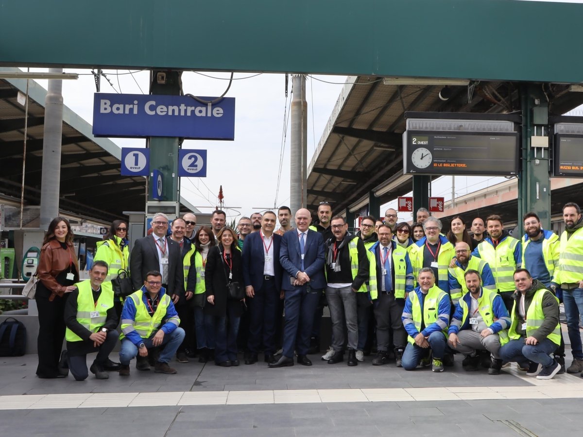 Riapre la stazione centrale di Bari: «Con il nuovo computer treni in orario. La linea veloce per Napoli pronta nel 2028»