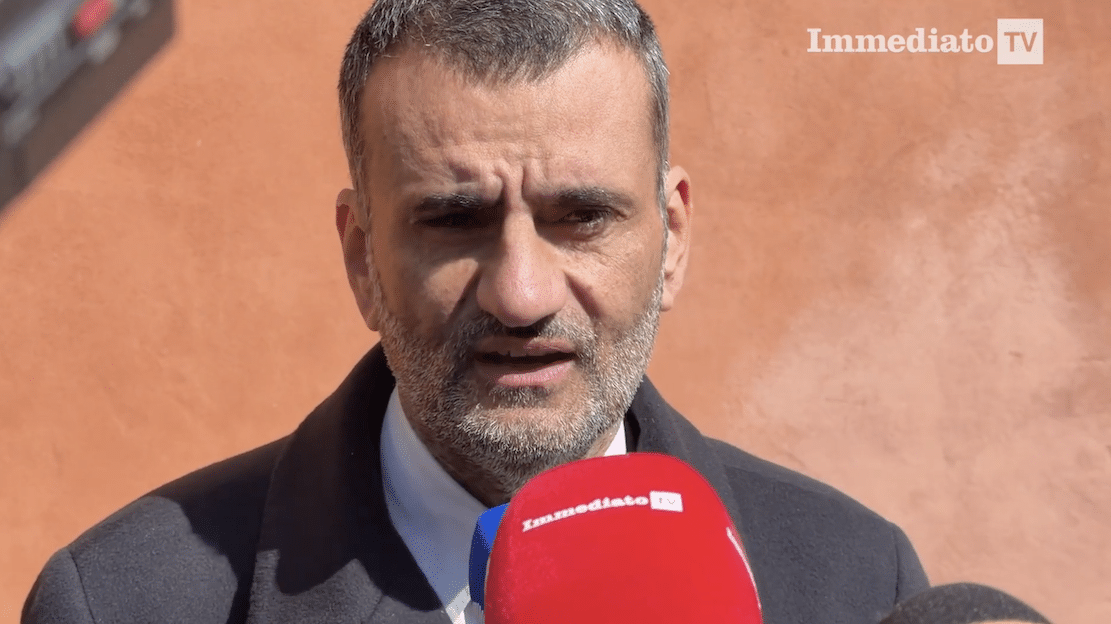 Sanità: Decaro critica le cliniche private: “345 milioni spesi all'estero, sistema da cambiare”