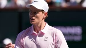 Sinner-Zverev, semifinale a Indian Wells: 6-2, 6-4. Jannik raggiunge la finale per la prima volta, ora affronterà Medvedev che ha battuto Alcaraz.