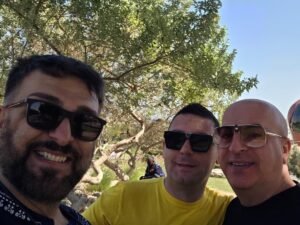 Tre giovani di Ginosa tra gli italiani bloccati a Doha in Qatar: «Non possiamo stare all'aperto»