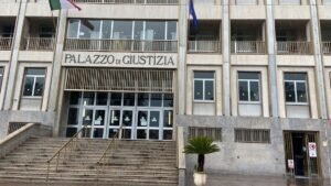 Video tra due amanti diffuso online, ribaltate due condanne in appello