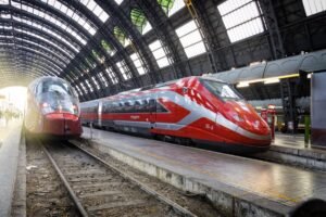 Alta Velocità ferma tra Roma e Firenze: viaggi raddoppiati e fino a 6 ore da Milano alla Capitale