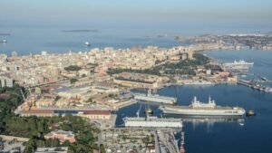 Arsenale di Taranto: risarcimento di un milione di euro per gli eredi di un lavoratore morto per amianto