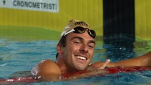 Assoluti di nuoto: Pilato e Cerasuolo dominano nei 100 metri rana. Curtis conquista il quarto titolo, Paltrinieri continua a brillare.