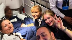 Bambino nasce in volo sul Dakar-Roma: mamma e piccolo stanno bene