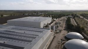 Da area industriale dismessa a hub delle rinnovabili: la sfida vinta del 'KmetroVerde' a Foggia e il ruolo della Puglia nella transizione energetica.