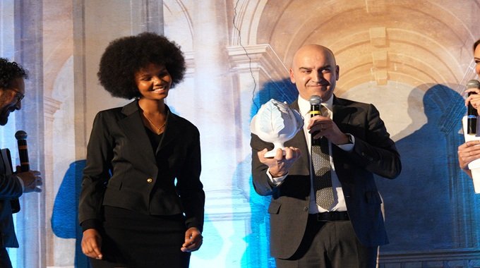 Fuori Vinitaly, Pierangelo Argentieri riceve il Premio Benvenuti in Puglia