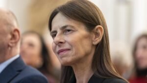 Giuseppina Di Foggia rinuncia alla maxi indennità e passa in Eni