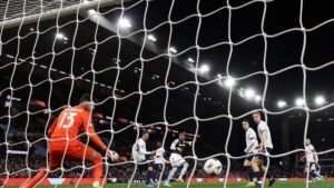 Il futuro del Bologna: cosa farà Italiano? Oltre a Lucumi, chi sarà ceduto? Obiettivi di mercato e scenari rossoblù.