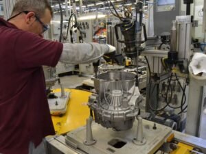 Il turismo non basta: la Puglia rallenta e invecchia, con la popolazione anziana al 23% e quella giovanile al 14,75%